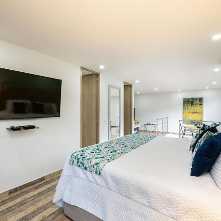 Apartamentos Borbon Suites Медельїн Екстер'єр фото