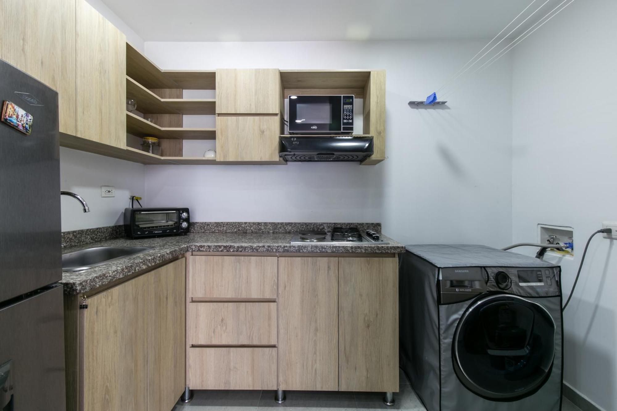 Apartamentos Borbon Suites Медельїн Екстер'єр фото