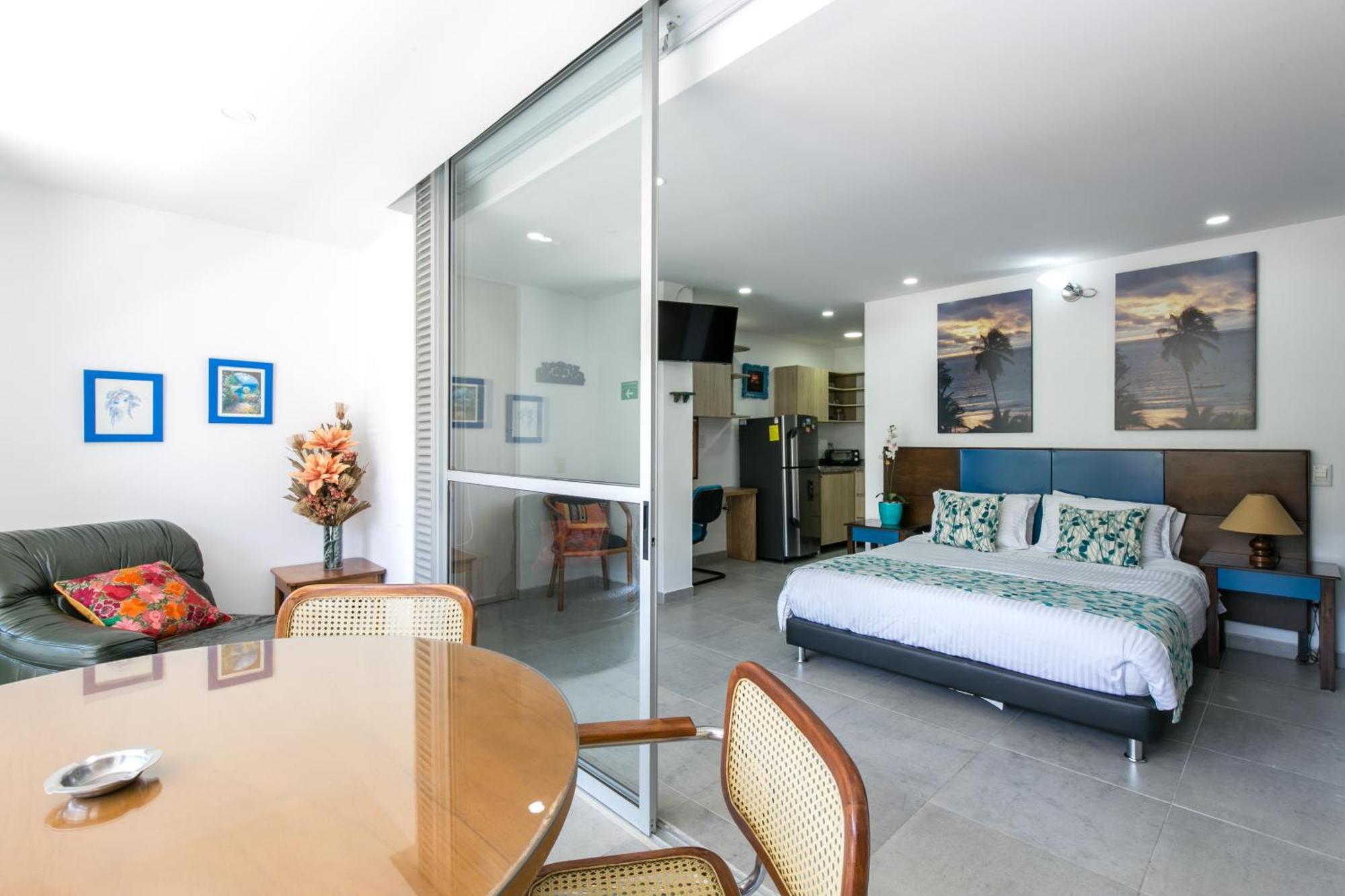 Apartamentos Borbon Suites Медельїн Екстер'єр фото