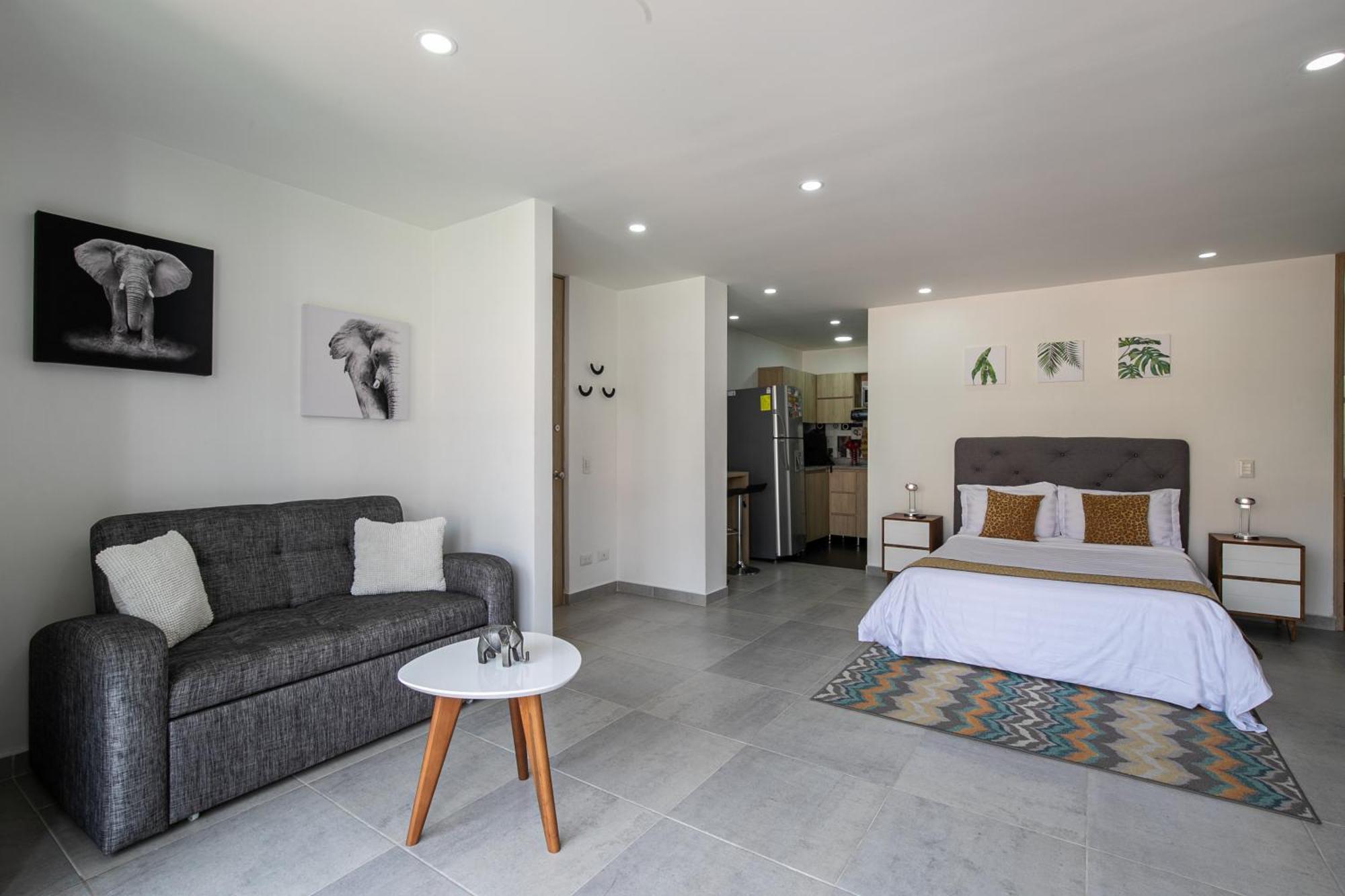 Apartamentos Borbon Suites Медельїн Екстер'єр фото