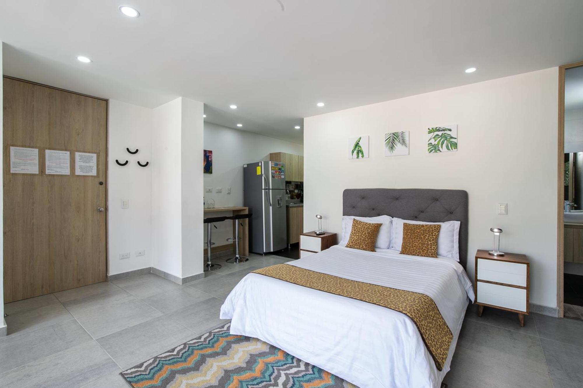 Apartamentos Borbon Suites Медельїн Екстер'єр фото