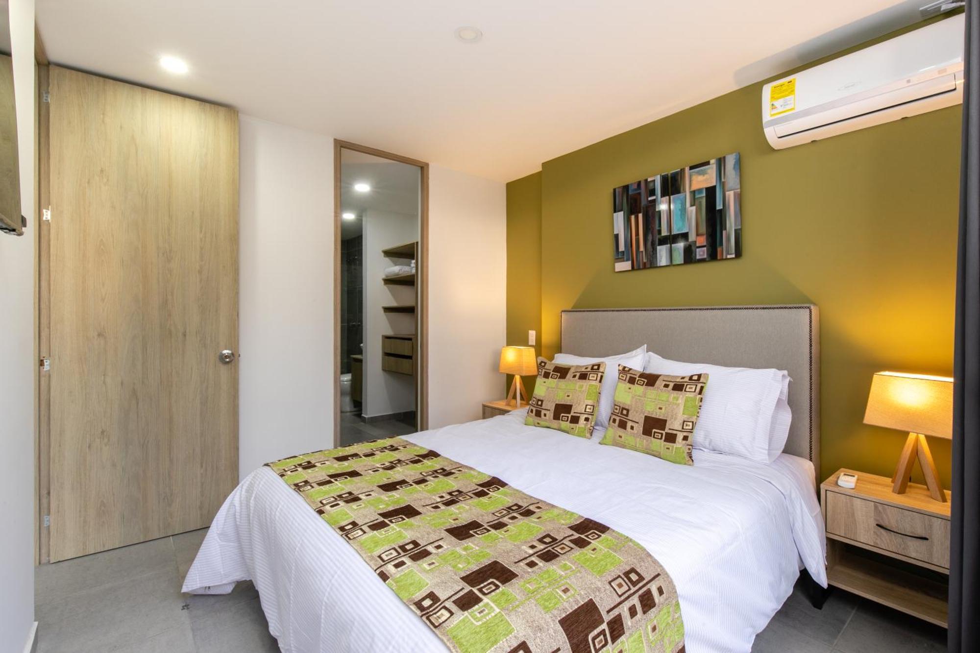Apartamentos Borbon Suites Медельїн Екстер'єр фото