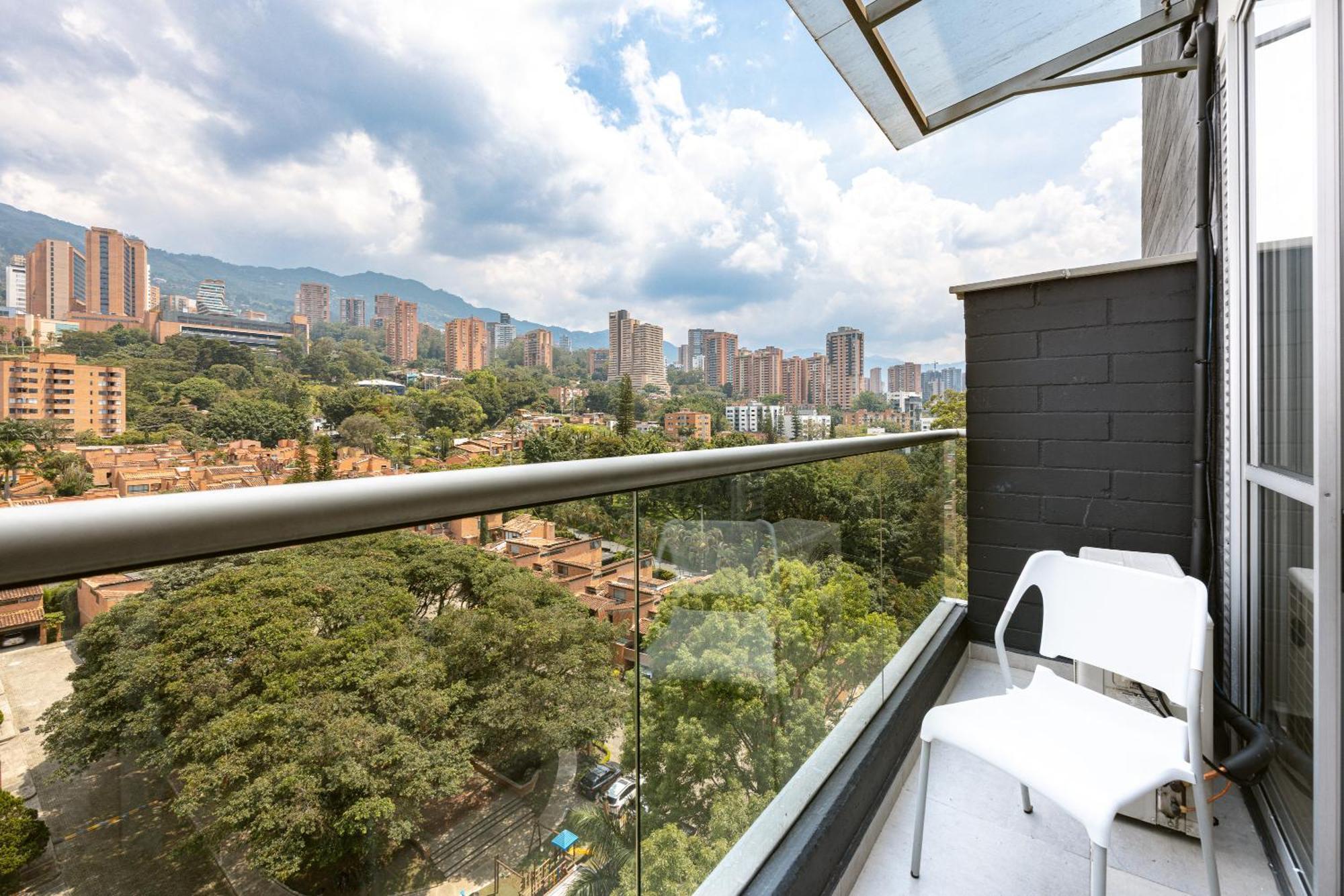 Apartamentos Borbon Suites Медельїн Екстер'єр фото